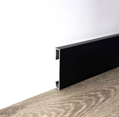 baseboard bas black