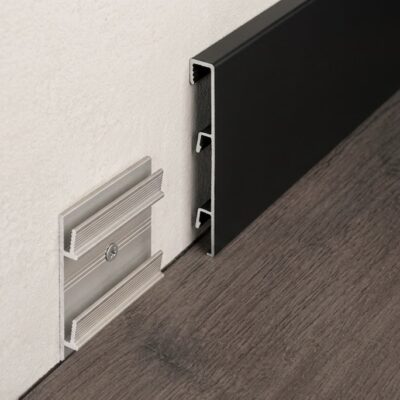 proskirting list negru mat